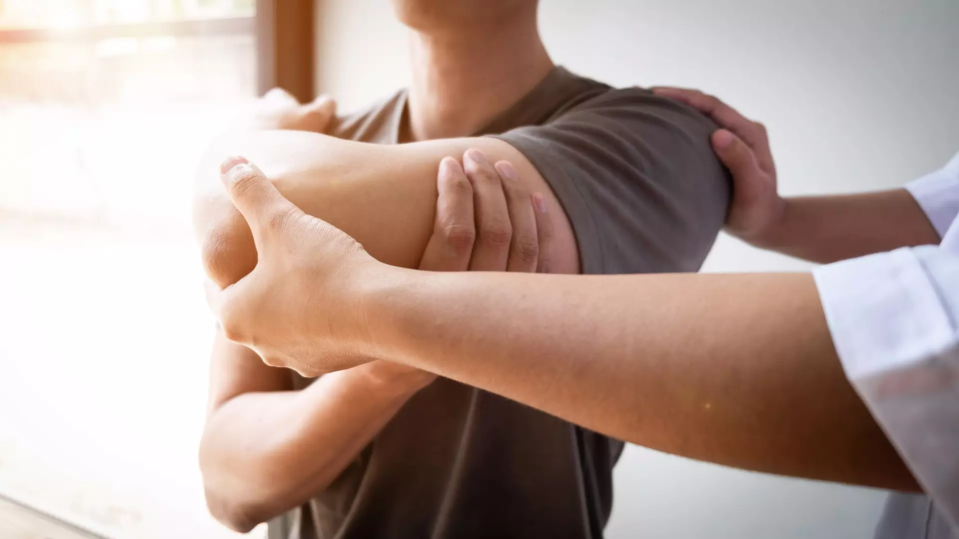 How Regular Physiotherapy Sessions Can Enhance Mobility and Flexibility in Daily Activities